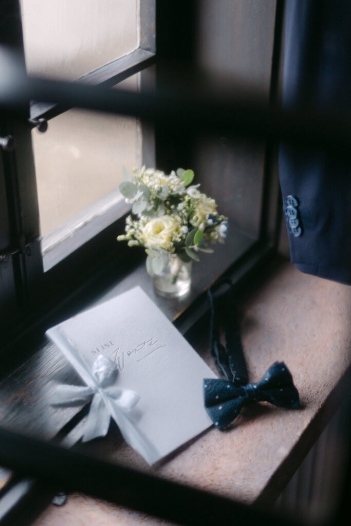 Details Getting Ready Bräutigam